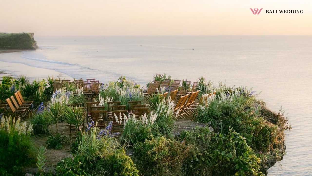 Cliffside wedding setup bali