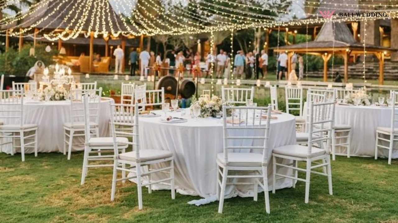 Outdoor wedding dinner setup