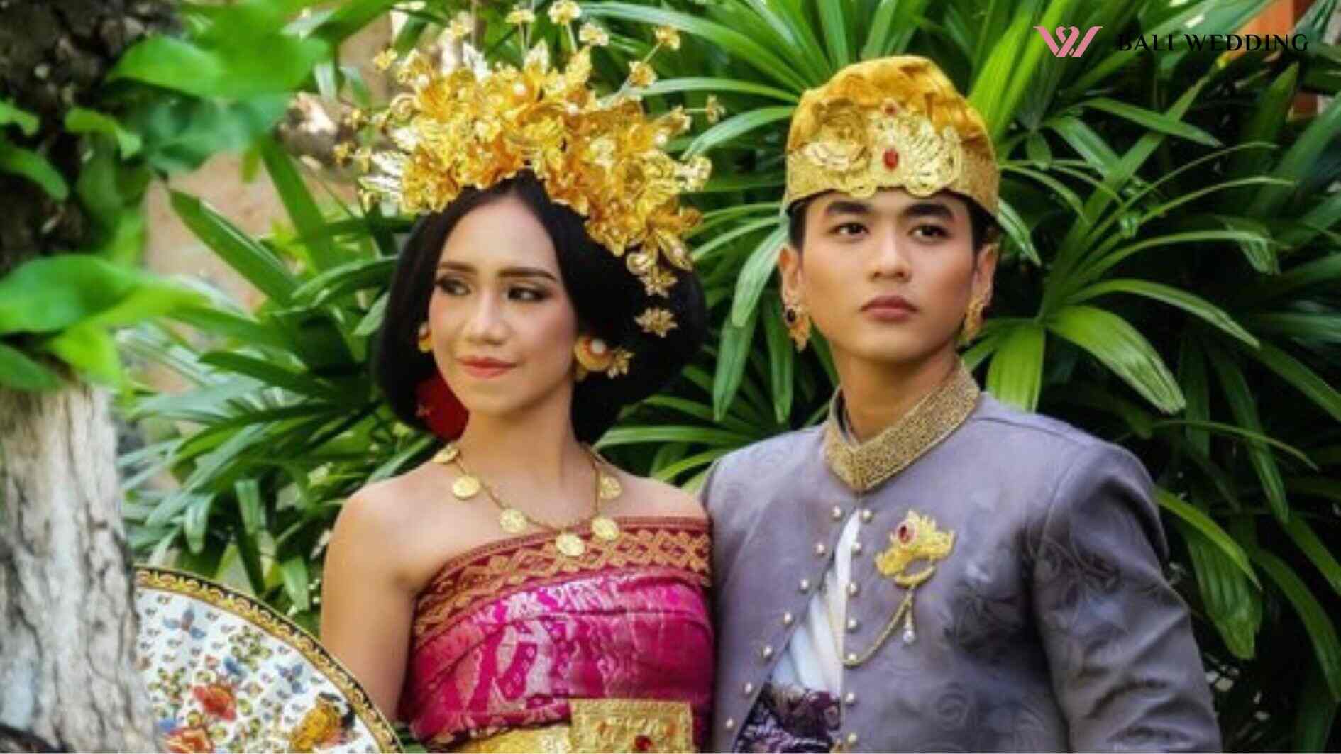 Bridal couple in balinese traditional clothes