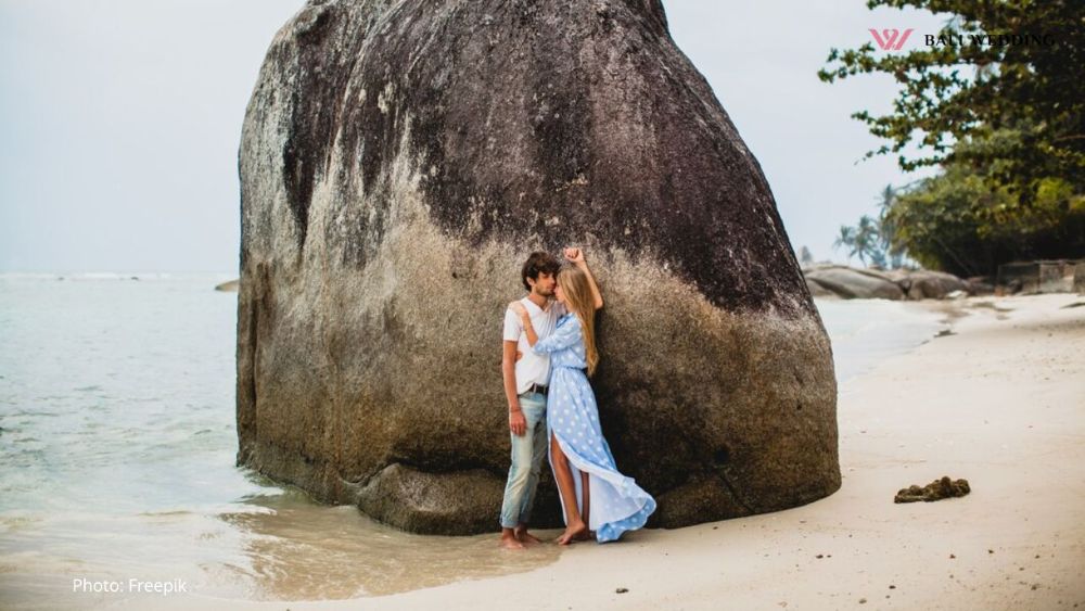 couple in love on tropical beach