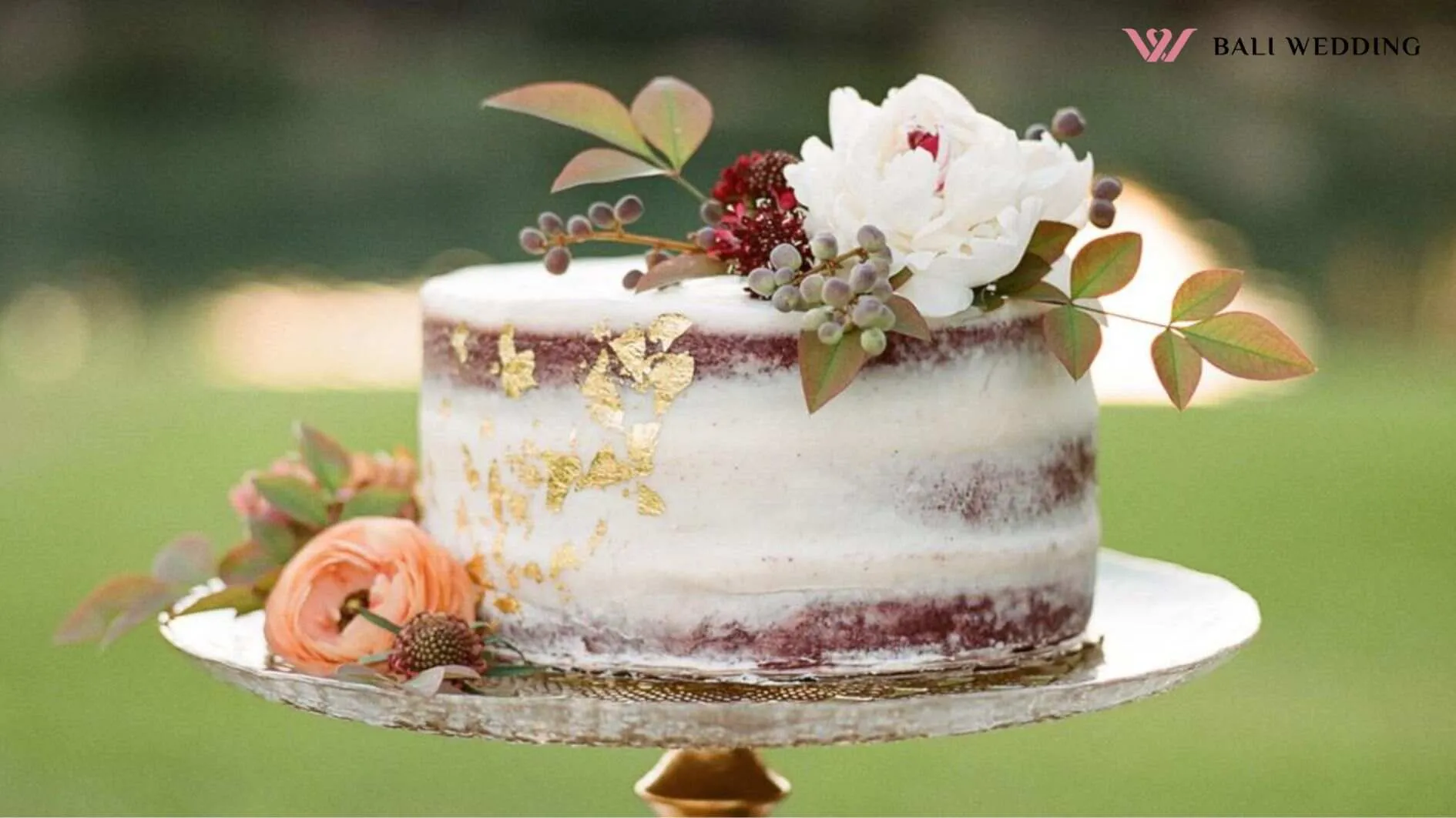 Wedding cakes bali, rustic